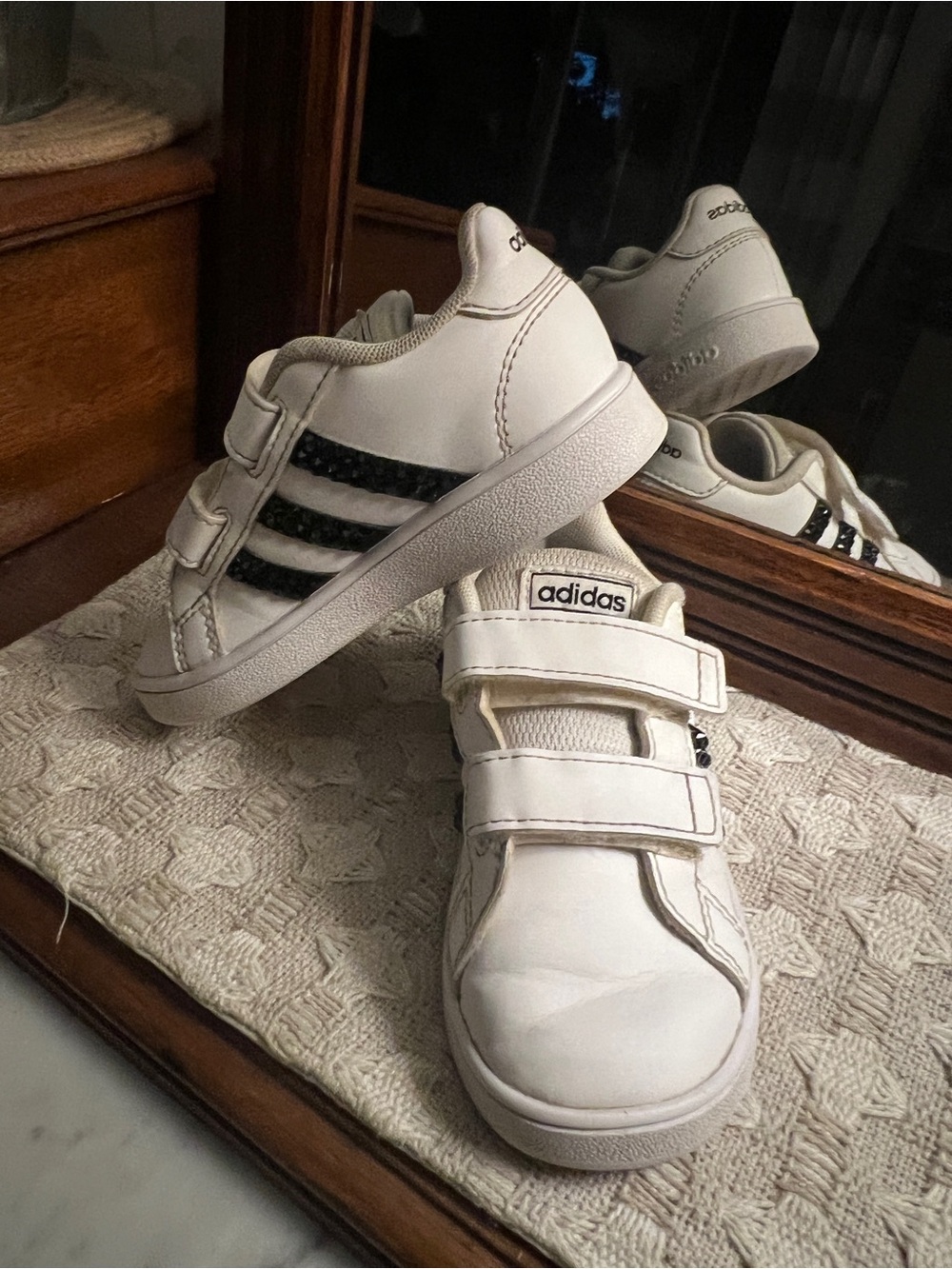 ADIDAS Classic Gran Court 3.0 Sneakers with CUSTOM Rhinestone Stripes Girls Sz 8